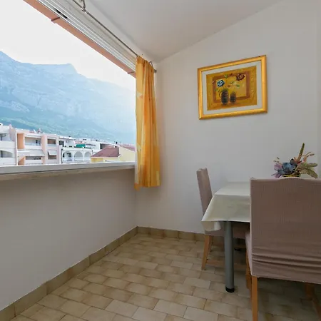 Appartement 2 *